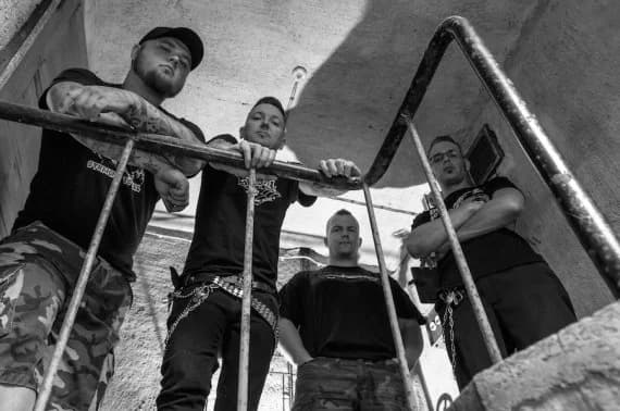 BASEMENTONES