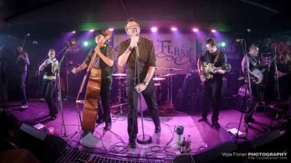 THE MOONSHINE HOWLERS