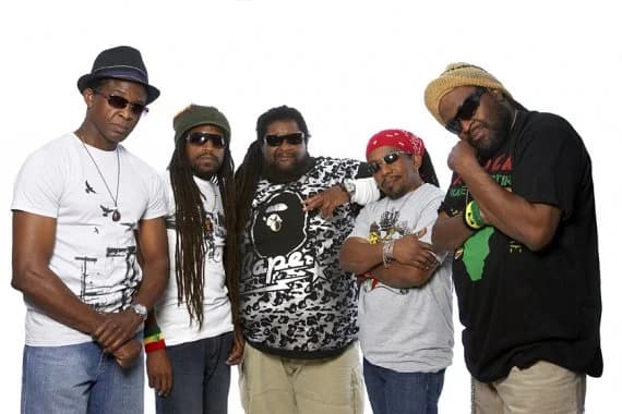 Inner Circle a Dub Artillery na MS 2012