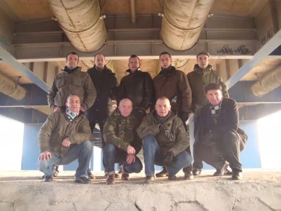 8°6 CREW