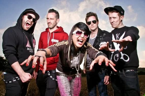 SONIC BOOM SIX