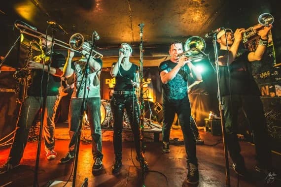 Feher Fekete Kerek, Mordors Gang, Discoballs, Věc Makropulos, The Drain a Streetmachine na MS 2017