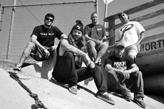 Terror, Cockney Rejects, Iron Reagan, Booze And Glory and Jaya The Cat na Mighty sounds 2015