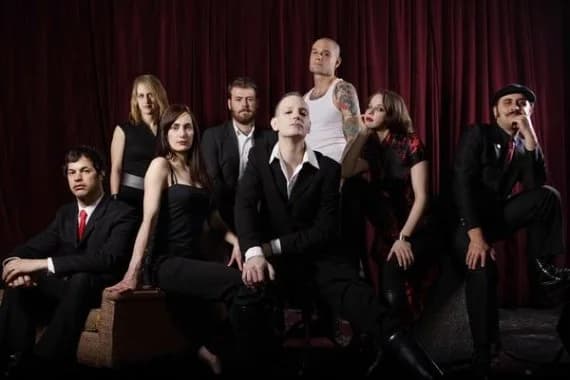 THE WORLD INFERNO FRIENDSHIP SOCIETY