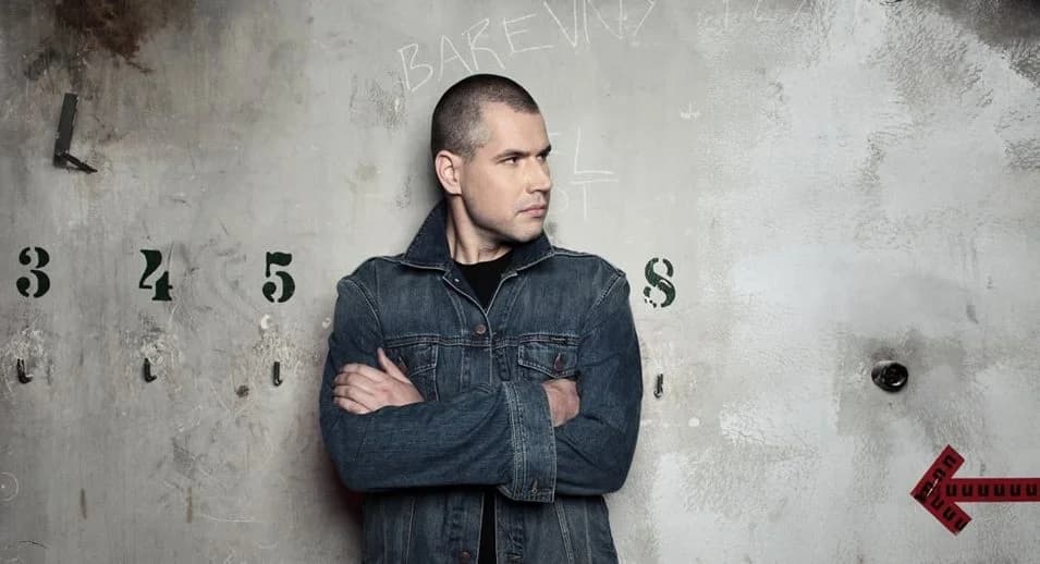 VLADIMÍR 518