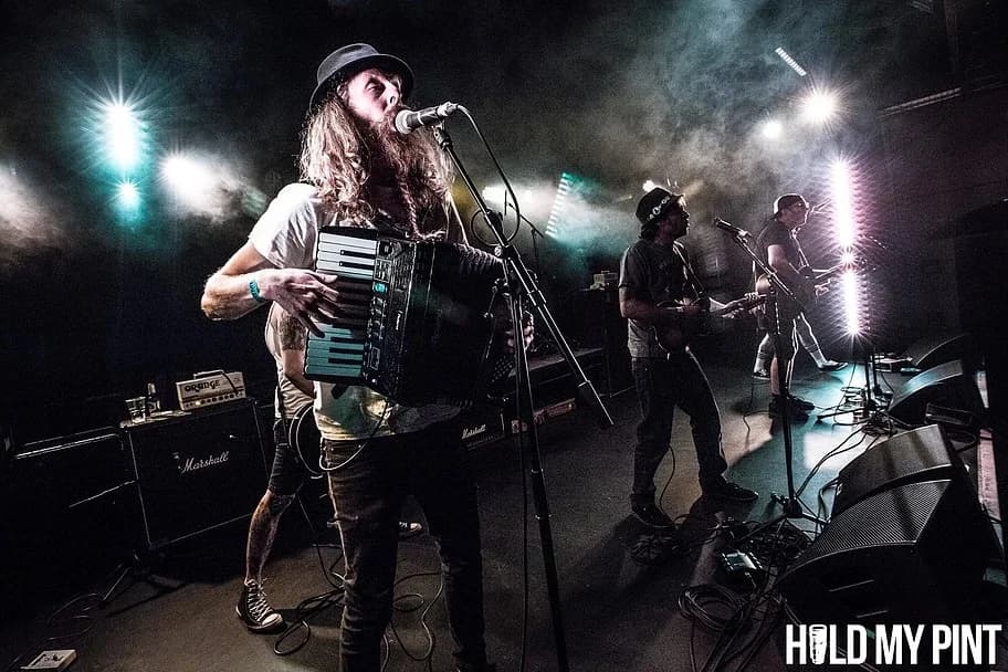 Mighty Cross Sounds s Matildas Scoundrels a Cheers!