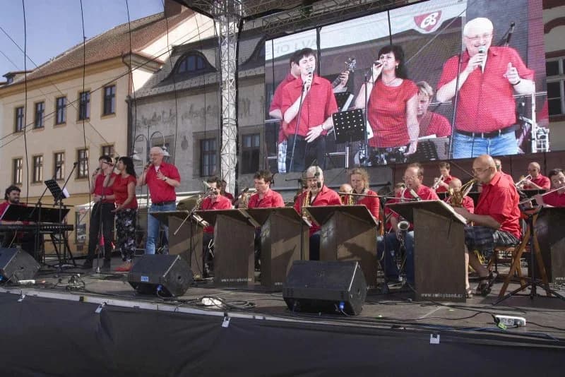 SWING BAND TÁBOR