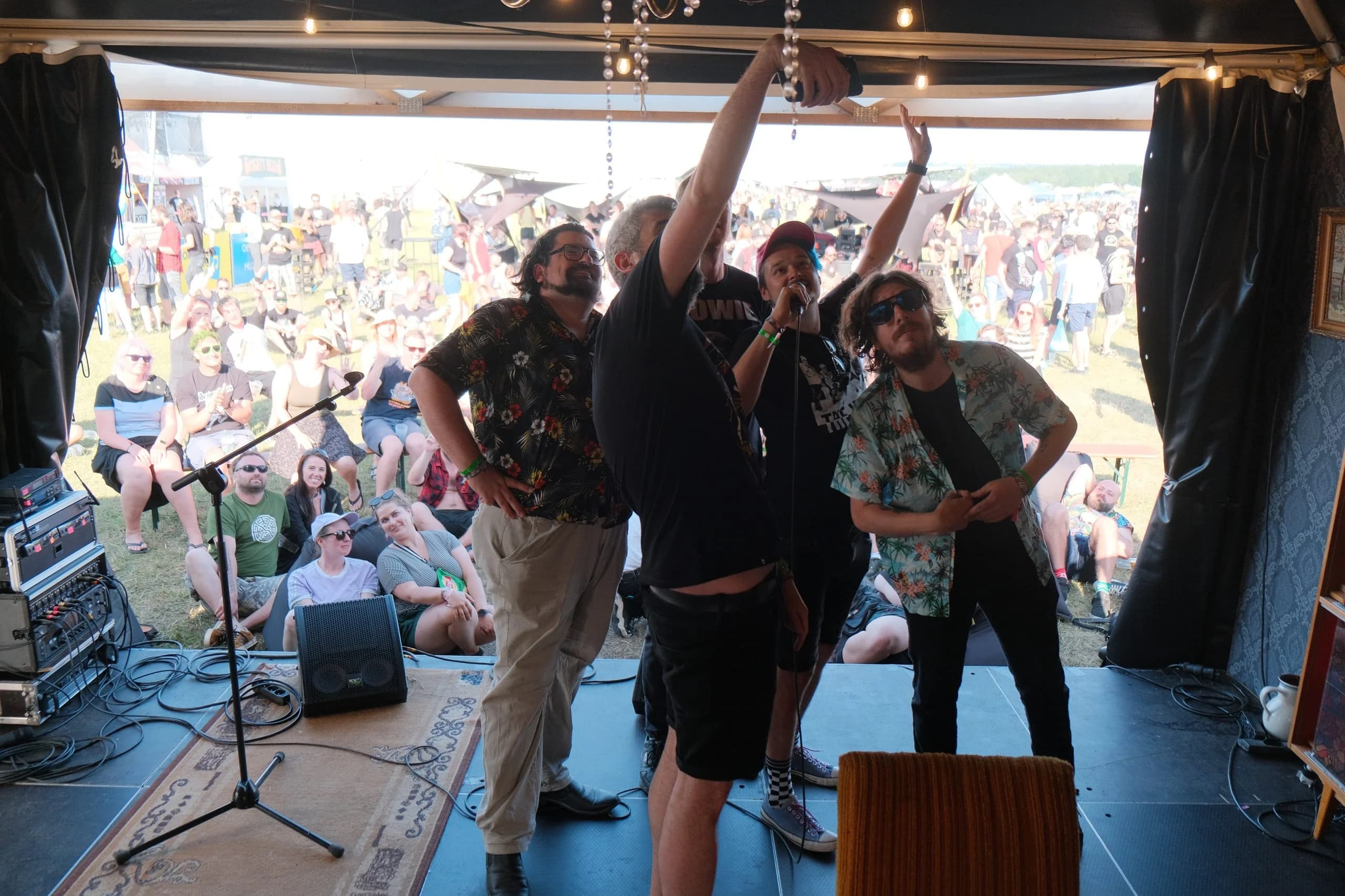 Divadlo na Mighty Sounds 2025 - sobota