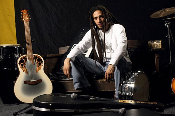 Julian Marley, Lionheart, Sto zvířat, Discoballs a Nasty na MS 2016